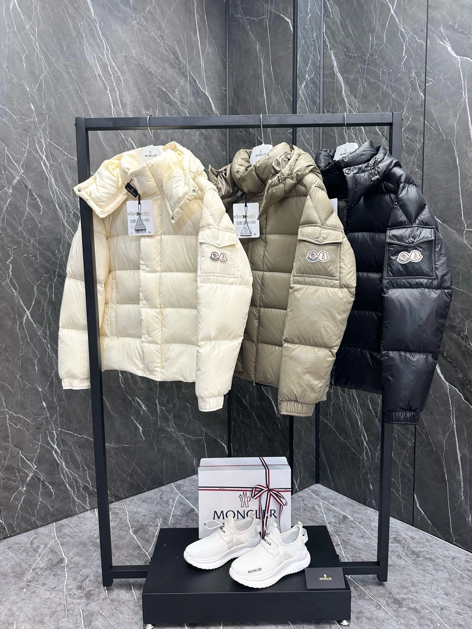 wg.luxury- 7o9385r Maya 70 down jacket.down feather oversized 3Colour item:D-F431J1324-3